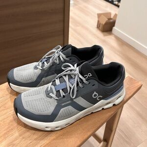 Men’s On Cloudrunner 2 Running Shoes.
